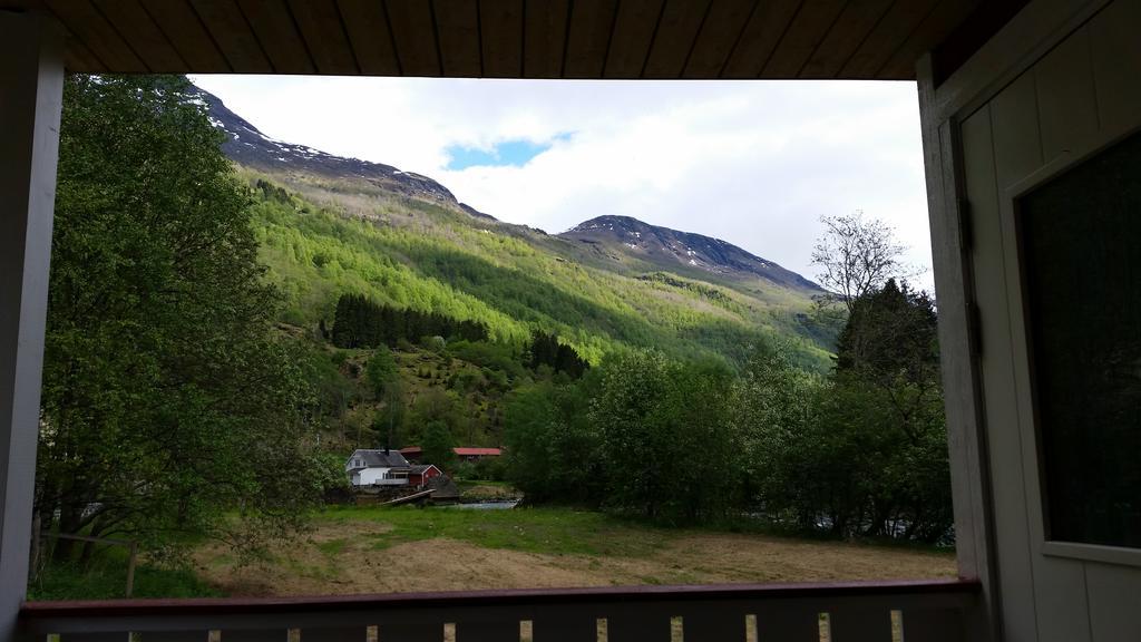 Steinsholen Holiday Home Flåm Exterior foto